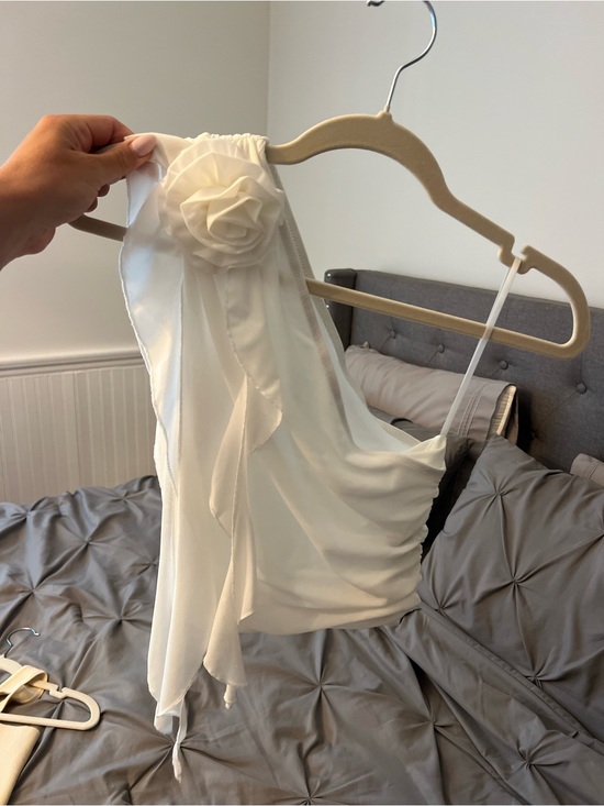 Other - Women's One-Shoulder White Floral Accent Camisole